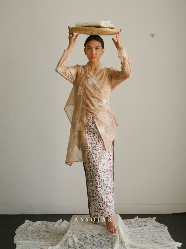 Riuh Kebaya Panjang