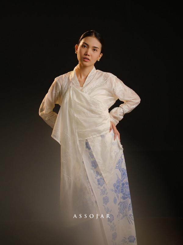 Riuh Kebaya Panjang - Foto 2