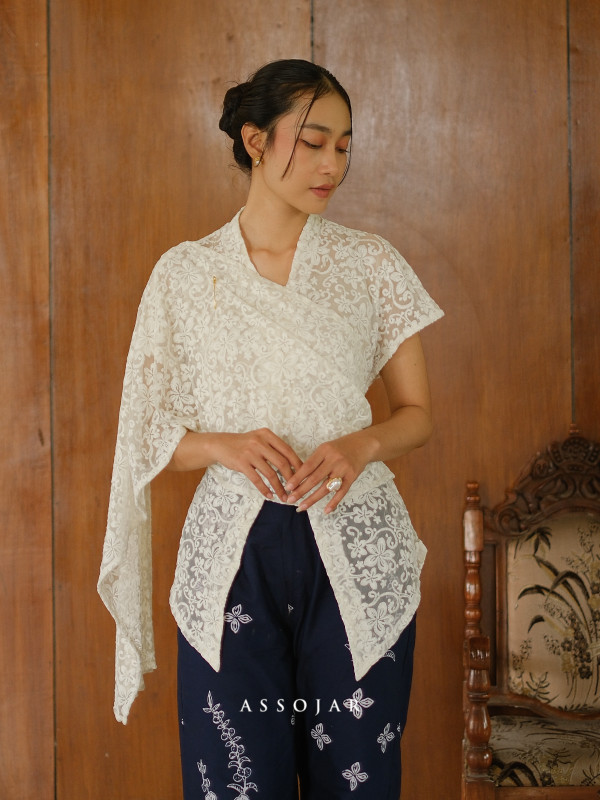 Riuh Kebaya Pendek - Foto 1