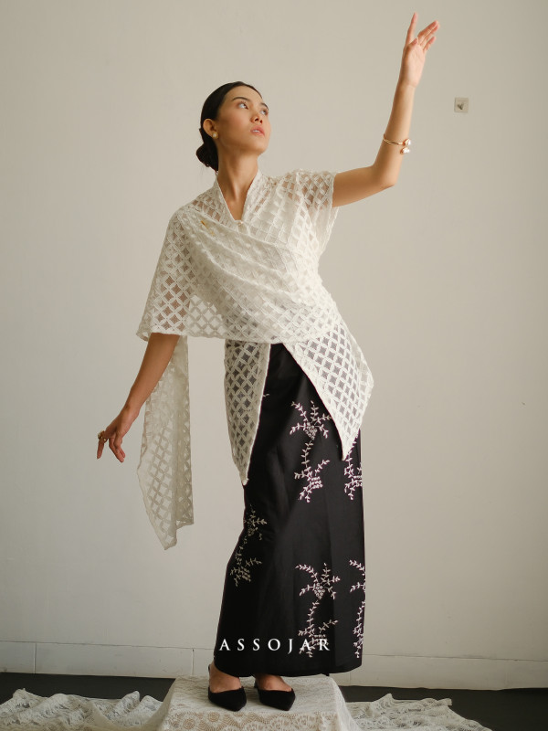 Riuh Kebaya Pendek - Foto 2